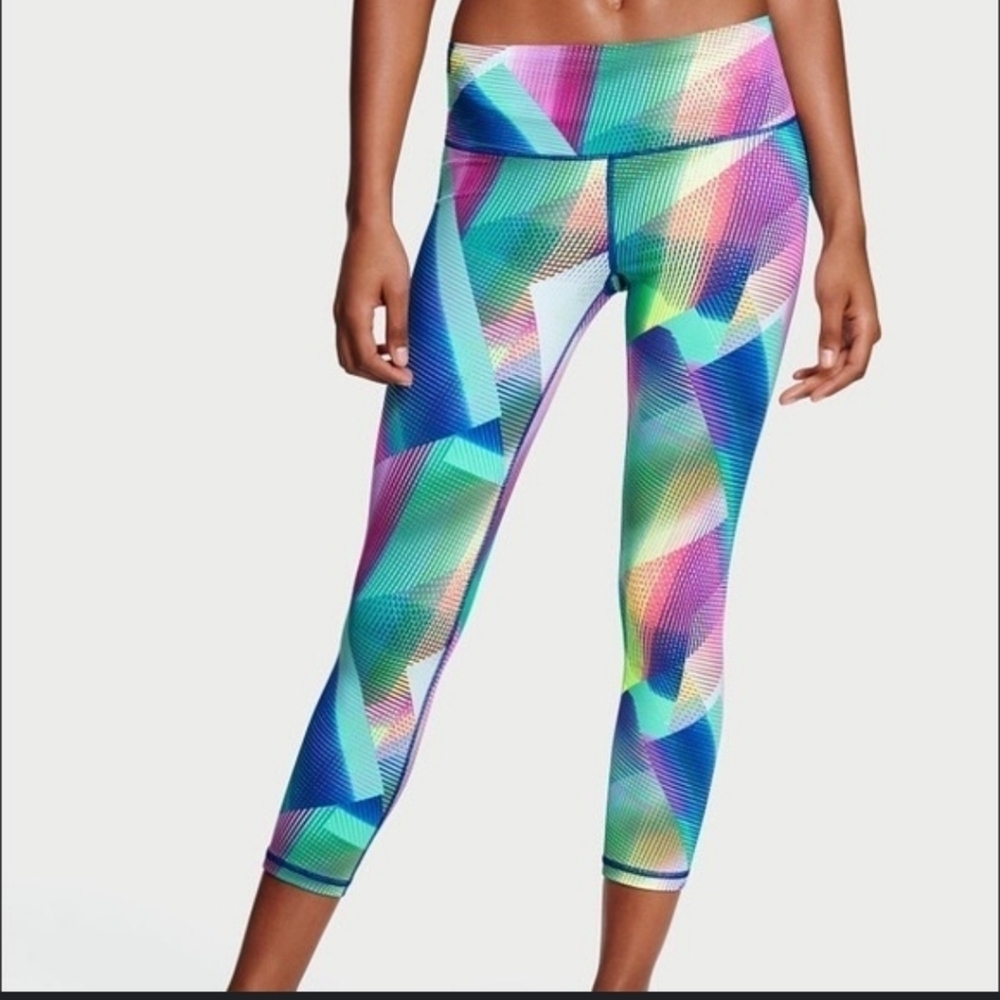 VS  Capri Leggings